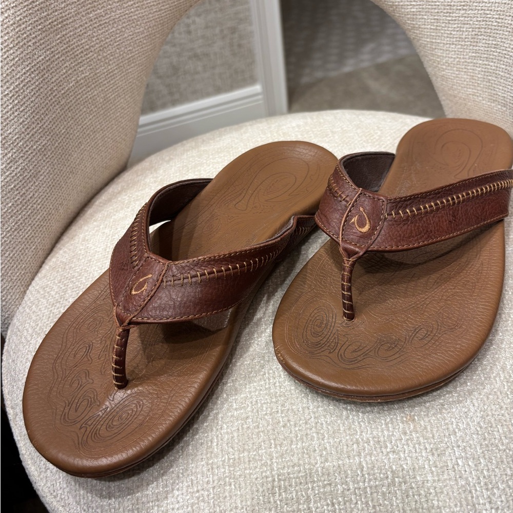 OluKai Men's Hiapo Sandals Size M10 Euro 43